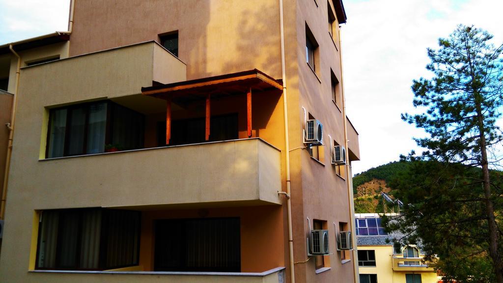 United Apartments Sandanski Bagian luar foto